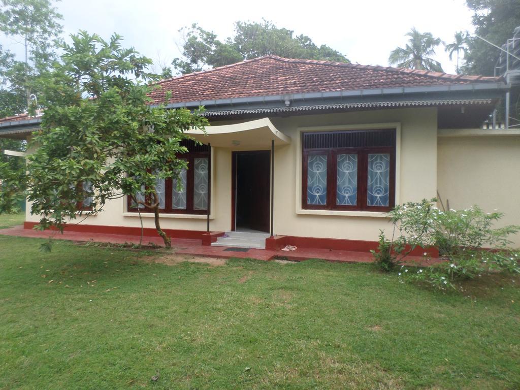 Grand Villa Mirissa Exterior foto